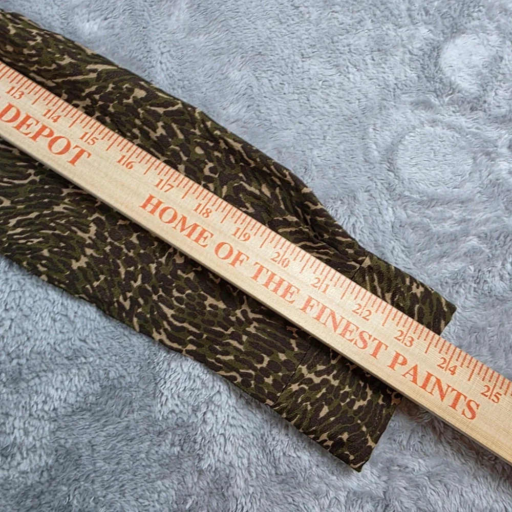 Michael Kors Women 4 Olive Green Animal Print Button Down Shirt Safari‎ Utility